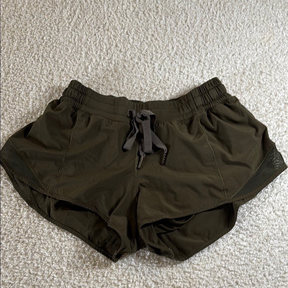 Lululemon Green Athletic Shorts with Elastic Waistband and Drawstring